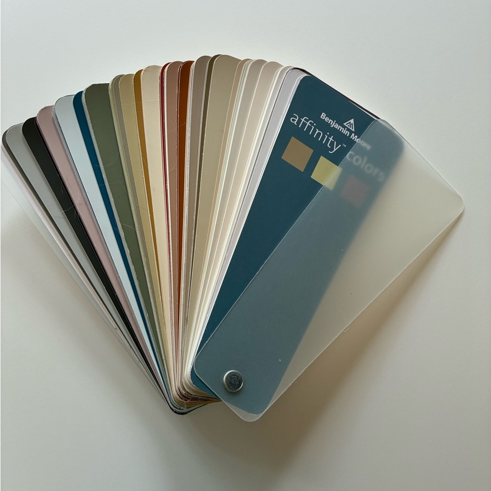 Benjamin Moore Affinity Colors Fan Deck.